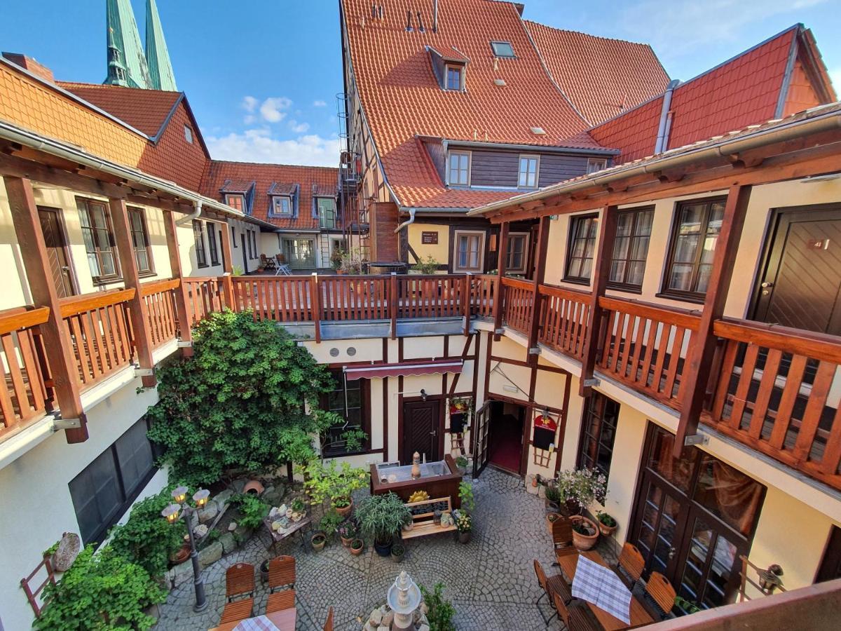 Hotel Zur Goldenen Sonne Quedlinburg Exteriér fotografie